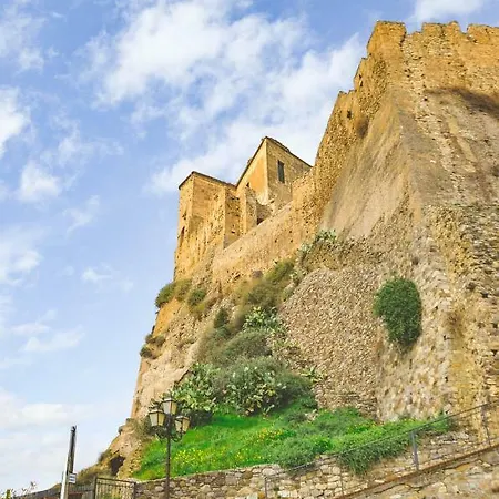 Casa Castello Rocca Imperiale