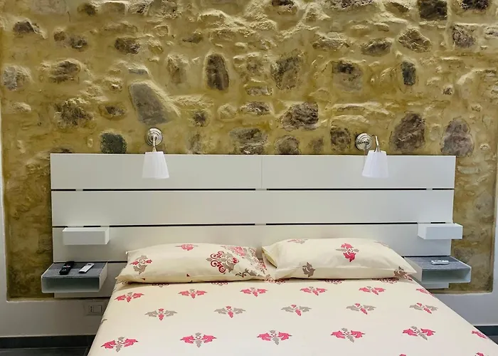 Casa Castello בית הארחה רוקה אימפריאלה