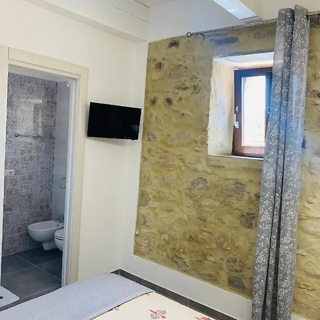 Casa Castello Guest house *