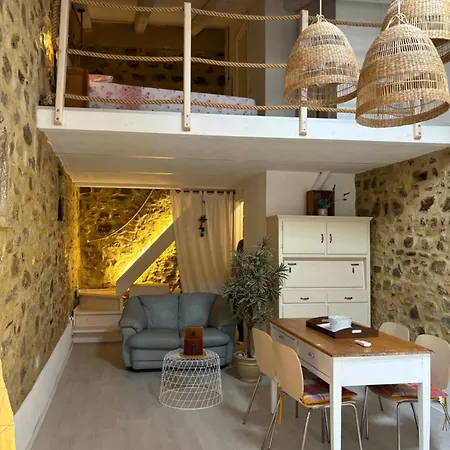 Casa Castello Guest house