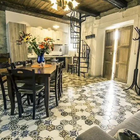 Casa Castello Rocca Imperiale