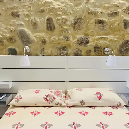 בית הארחה Casa Castello רוקה אימפריאלה