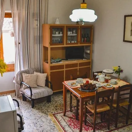 Casa Castello 로카 임페리알레