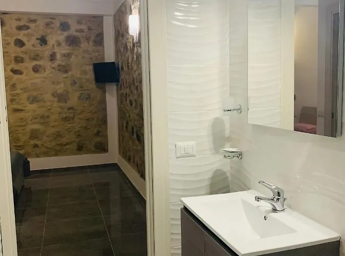 בית הארחה Casa Castello 4*