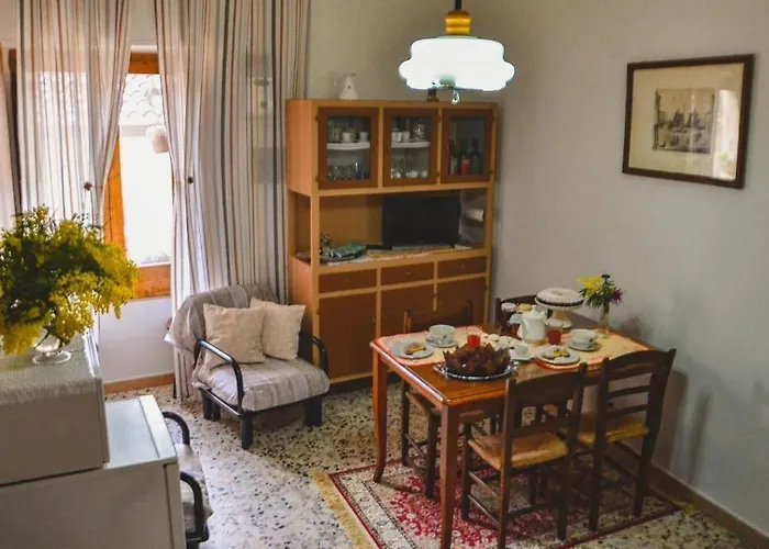 Casa Castello רוקה אימפריאלה